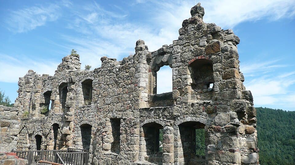 Hrad Ojvín